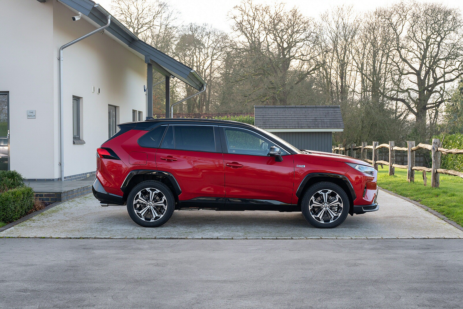 Used Toyota RAV4 Plug-in (2020 - 2026) + Guide - Image 1